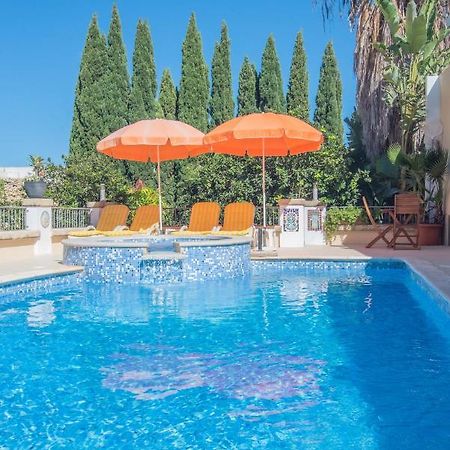 Central Villa Flatlet With Pool - Free Parking And Wifi Lija Bagian luar foto