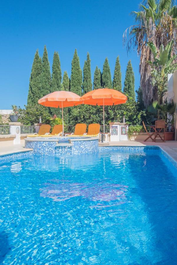 Central Villa Flatlet With Pool - Free Parking And Wifi Lija Bagian luar foto