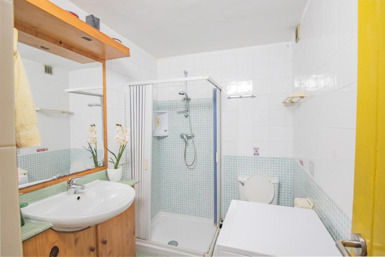 Central Villa Flatlet With Pool - Free Parking And Wifi Lija Bagian luar foto