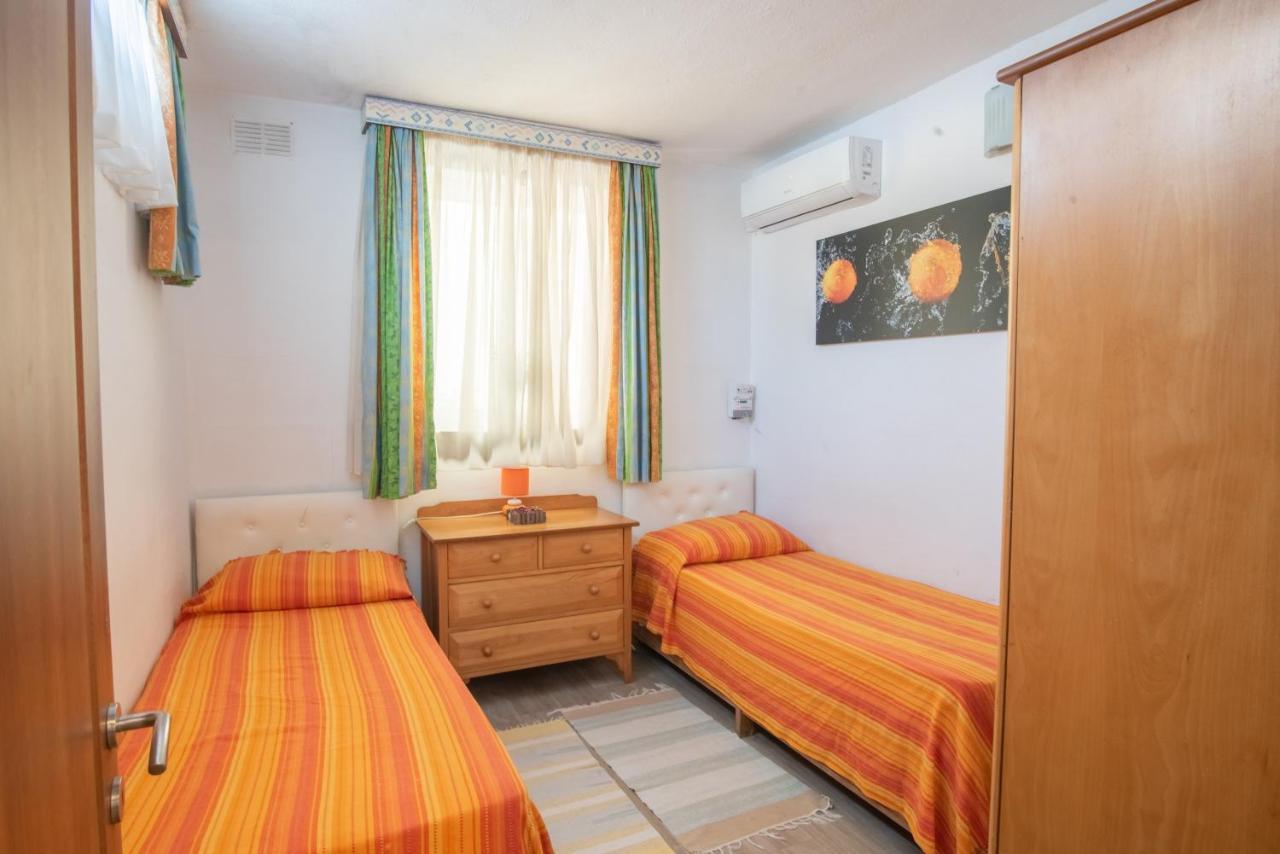 Central Villa Flatlet With Pool - Free Parking And Wifi Lija Bagian luar foto
