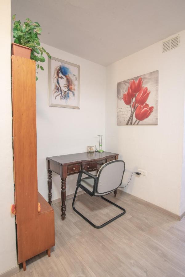Central Villa Flatlet With Pool - Free Parking And Wifi Lija Bagian luar foto