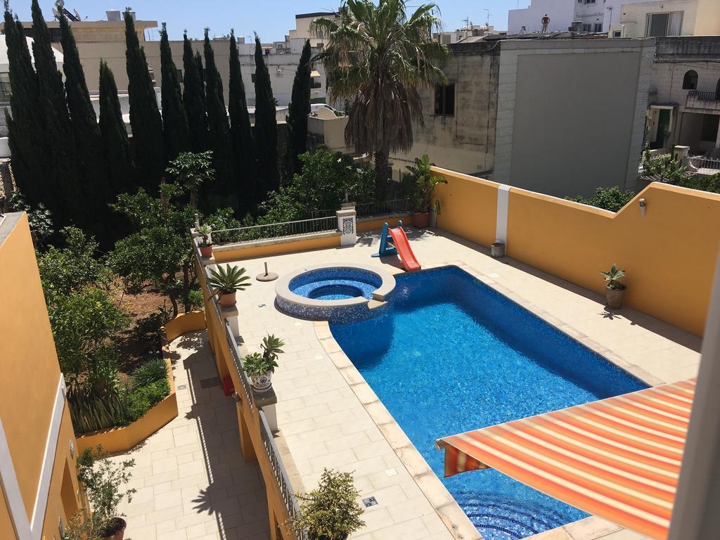 Central Villa Flatlet With Pool - Free Parking And Wifi Lija Bagian luar foto